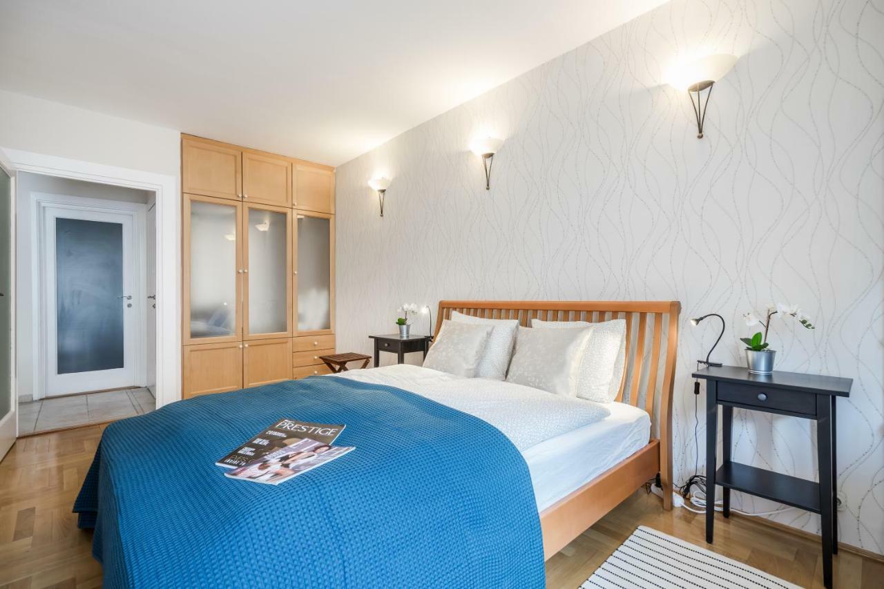 Bpr Golden Corner Suite With Balcony & A/C Budapest Exterior photo